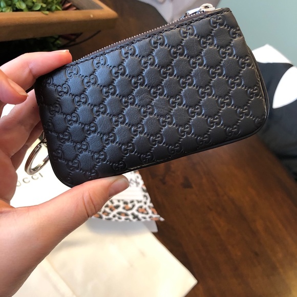 Gucci Key Ring Pouch - Picture 2 of 15